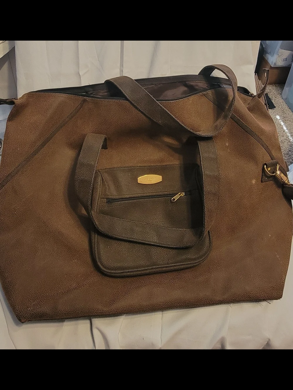Men's Brown Duffel Travel Bag with Front Pocket